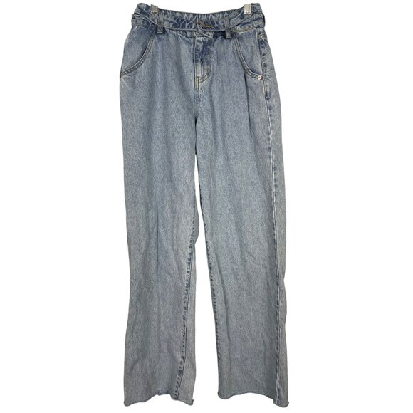 Fashion Nova Light Wash High Waisted Wide Leg Jeans Attached Belt Womens JR Sz 1 - Picture 1 of 8